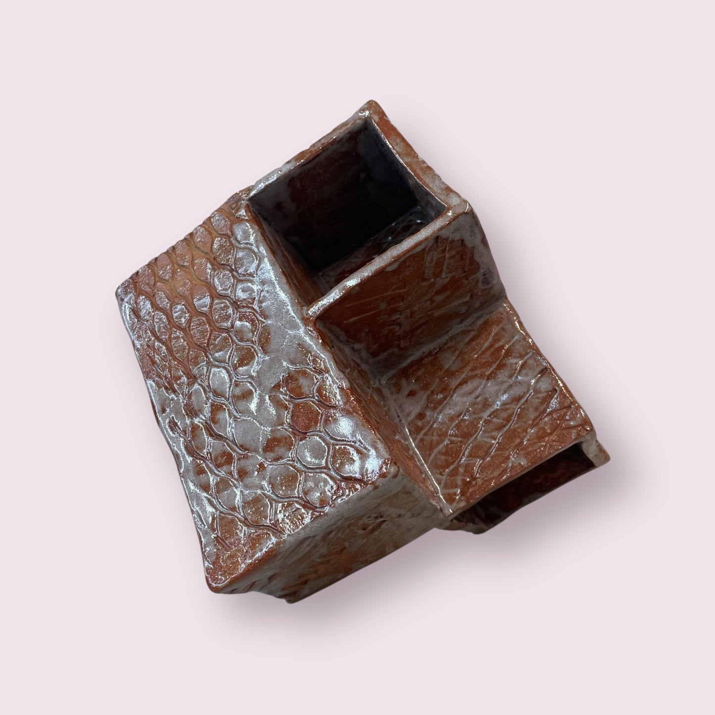 Hexahedron inspired - Dimphy de Vaan