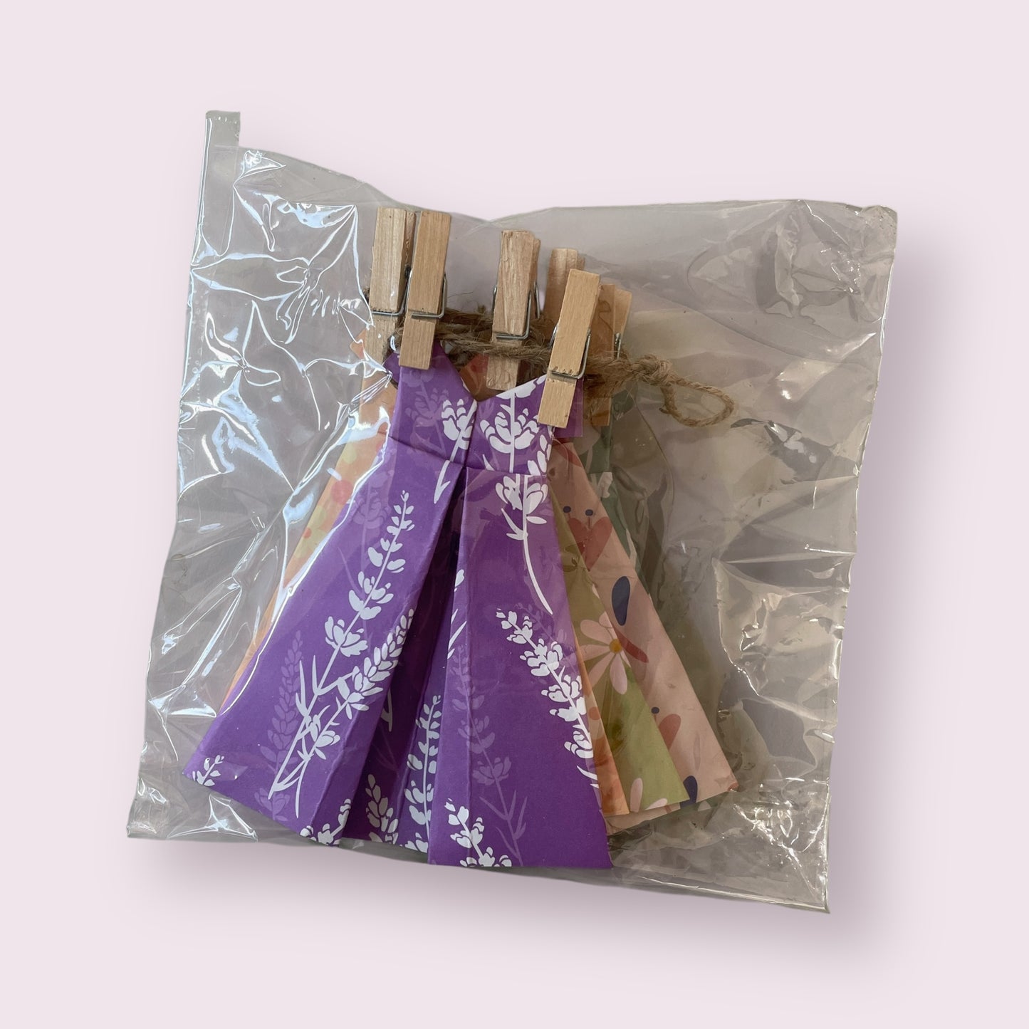 Paper dresses - Donna Hitchcock