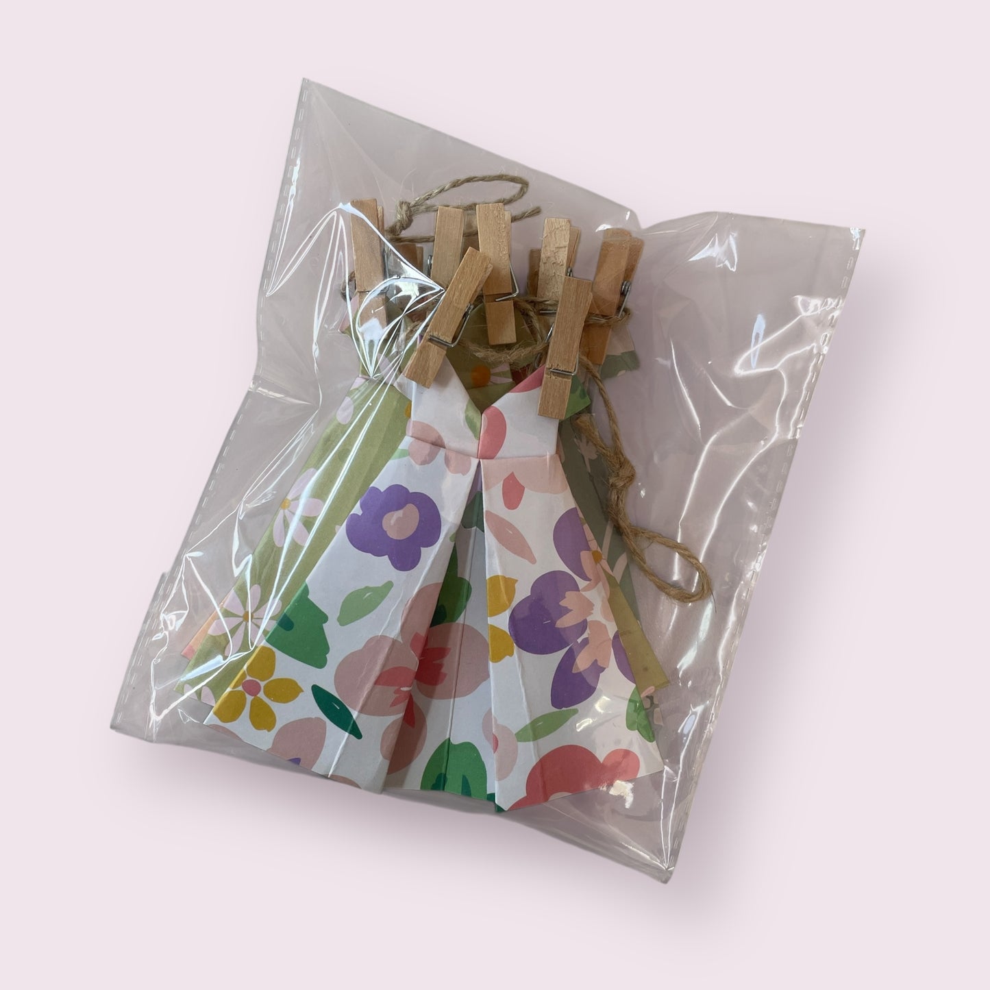 Paper dresses - Donna Hitchcock