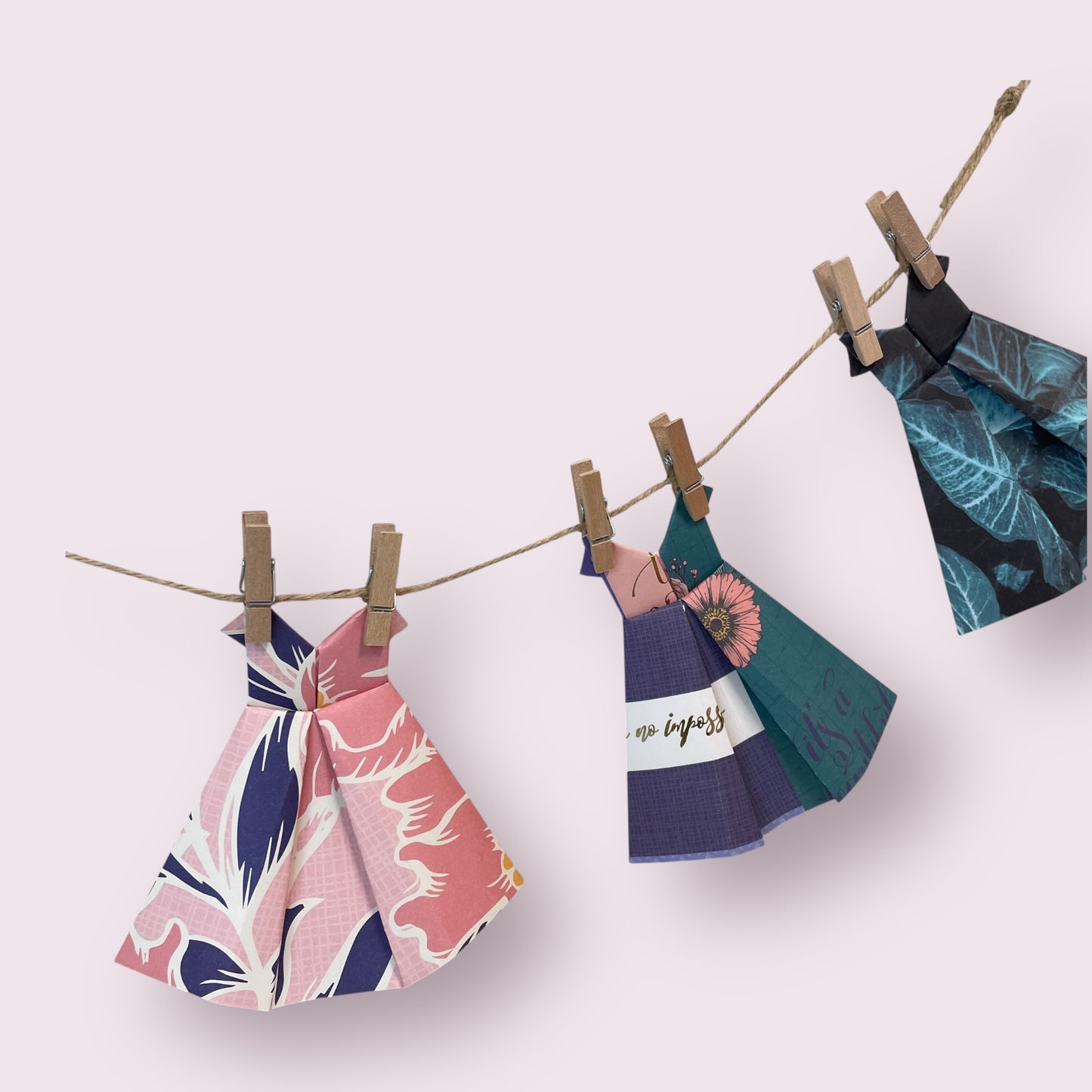 Paper dresses - Donna Hitchcock
