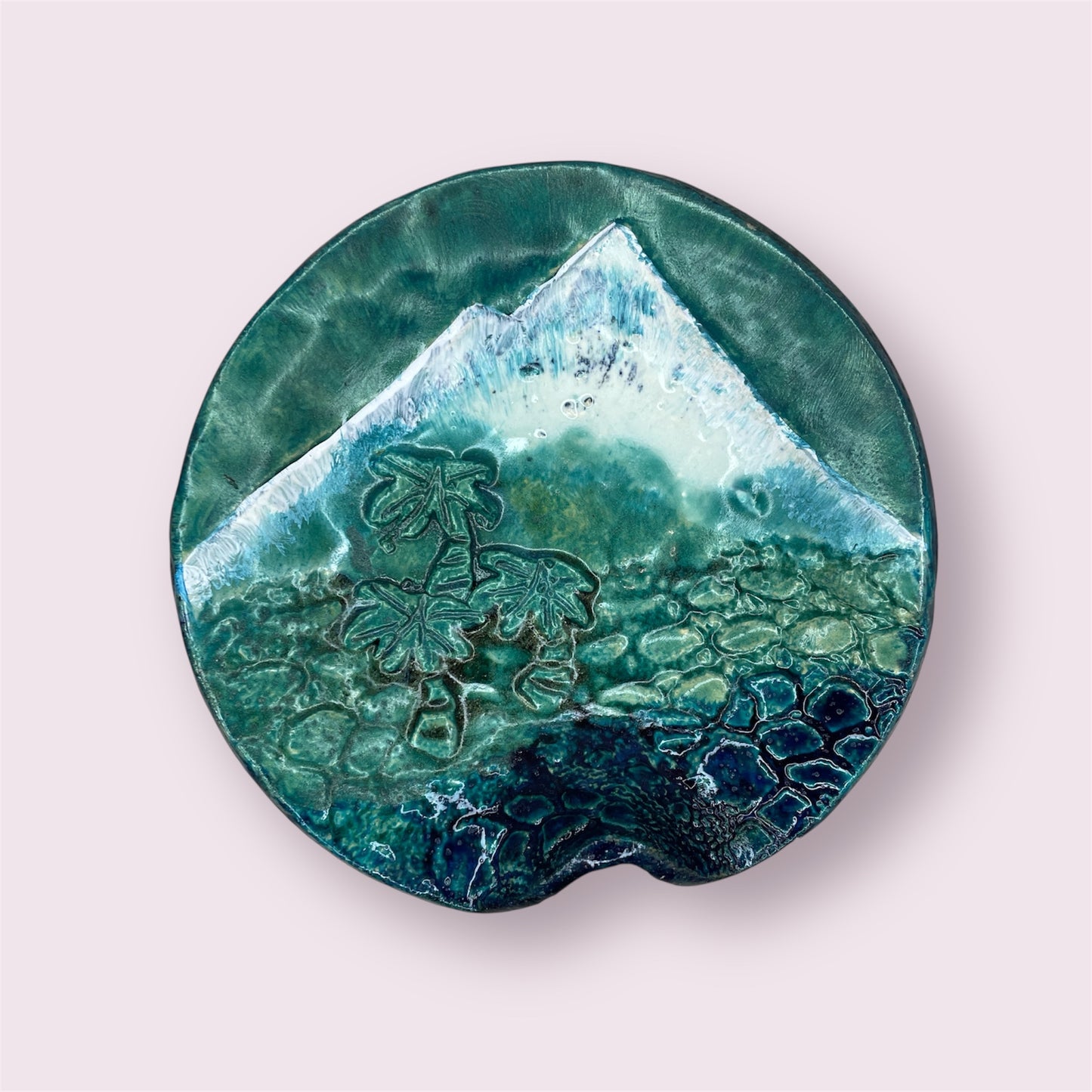 Taranaki plate medium - LJH Pottery