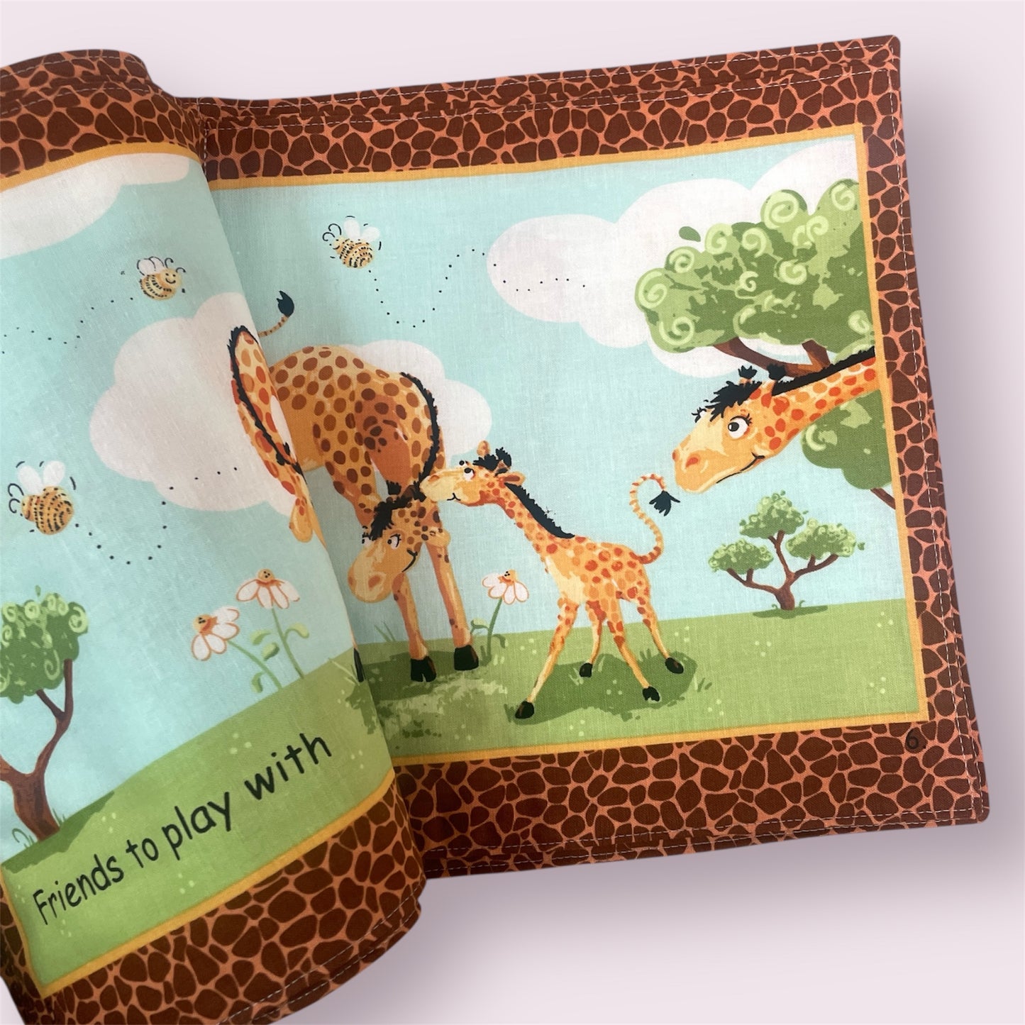 Fabric book 'Friends' - Dorothy Smith