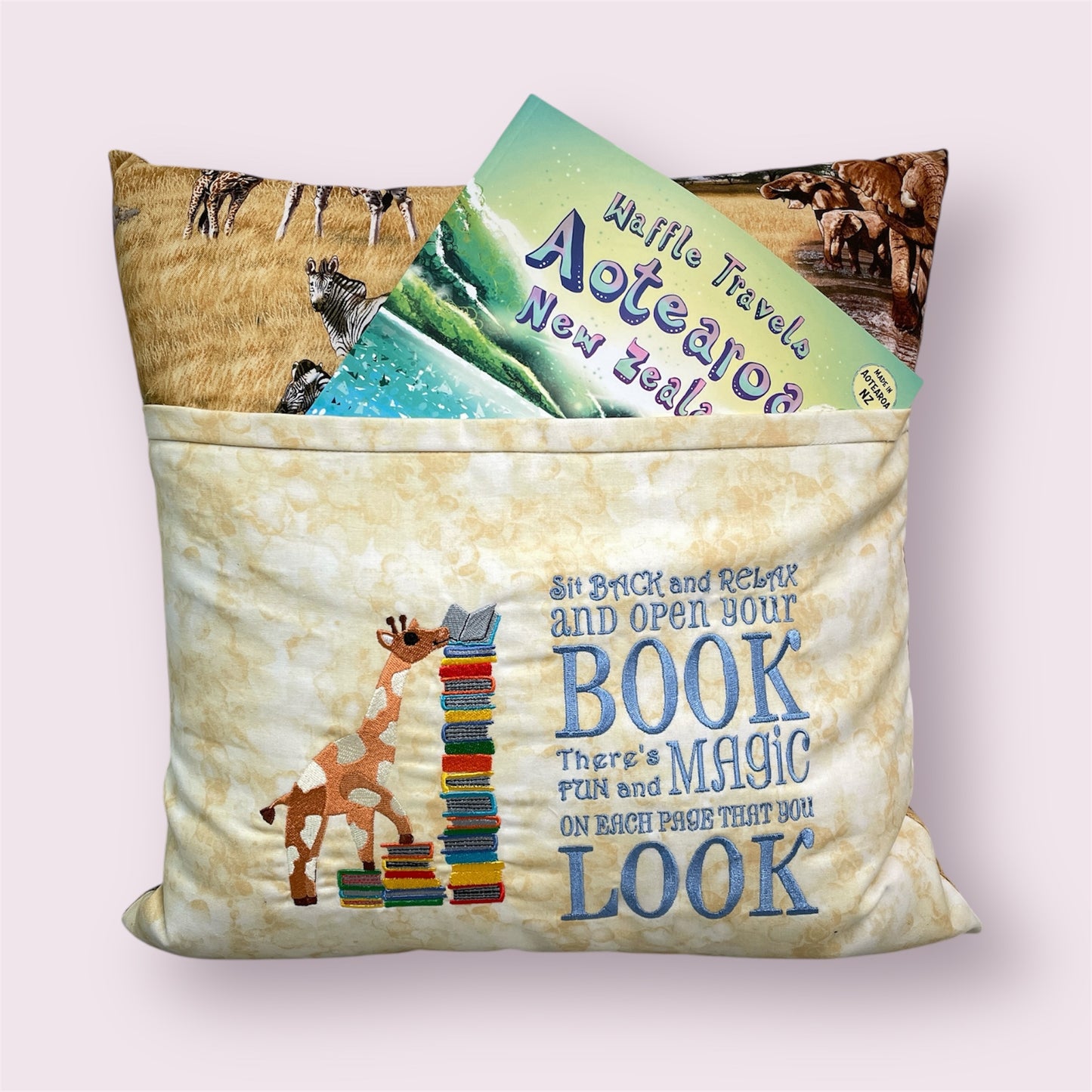 Reading cushion 'Safari' - Dorothy Smith