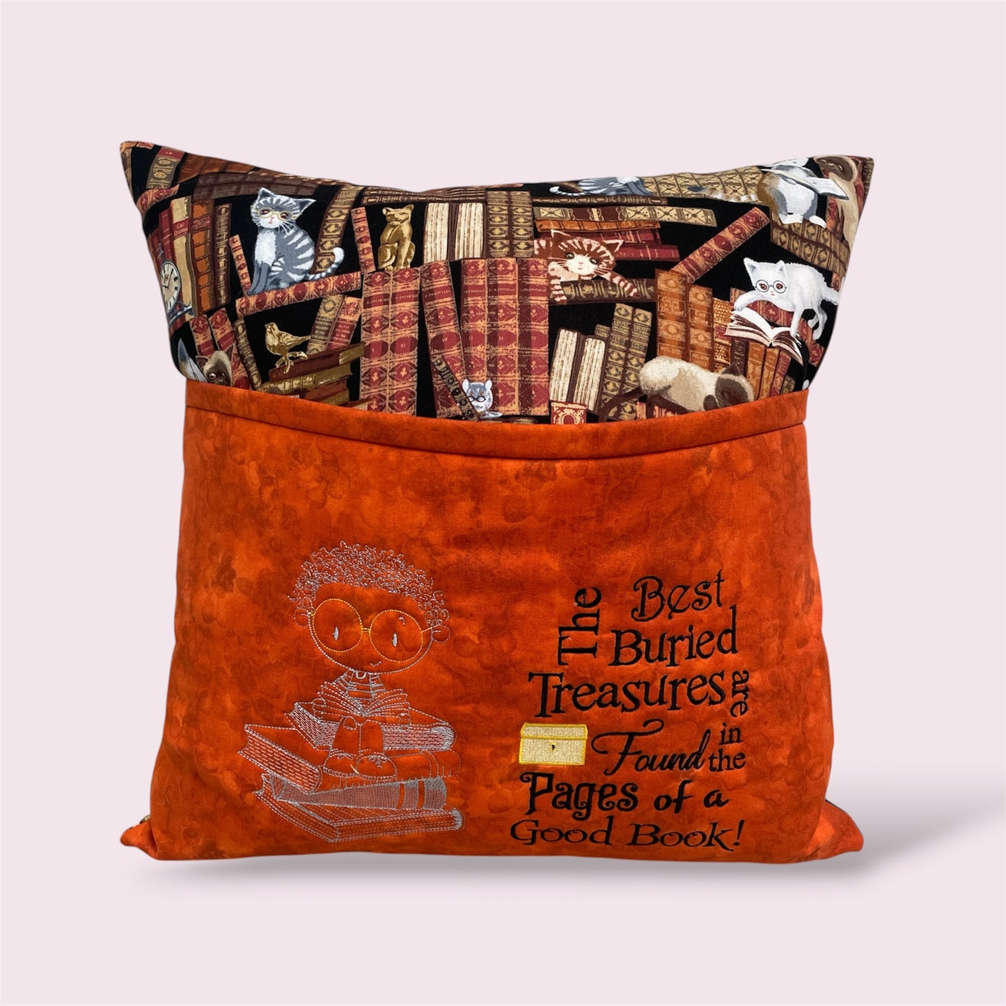 Reading cushion 'Books' - Dorothy Smith