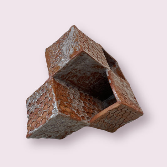 Hexahedron inspired - Dimphy de Vaan