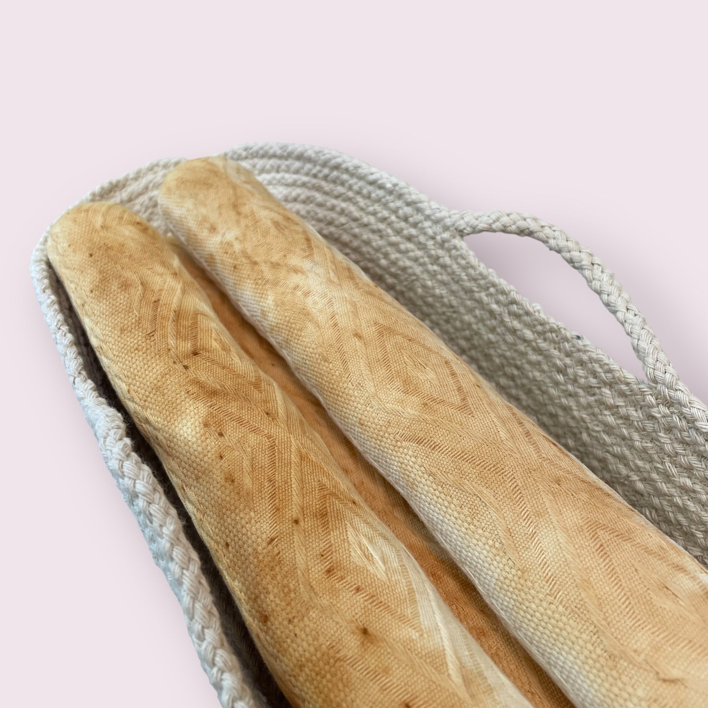 Panier with baguettes - Eve Jones
