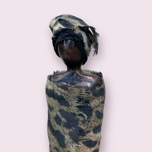 Zuri (Just Beautiful) - Sculptures by Paula Jane