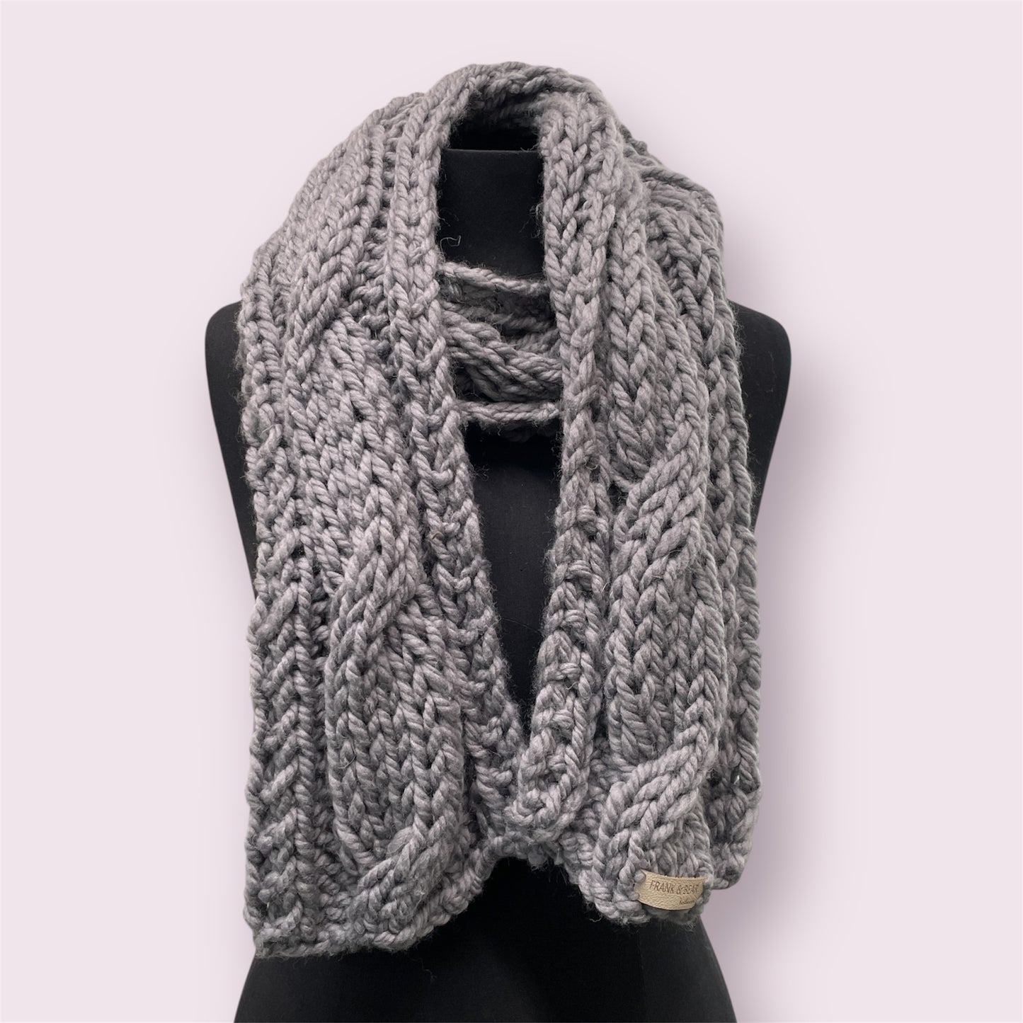 Cable merino scarf - Frank & Bear