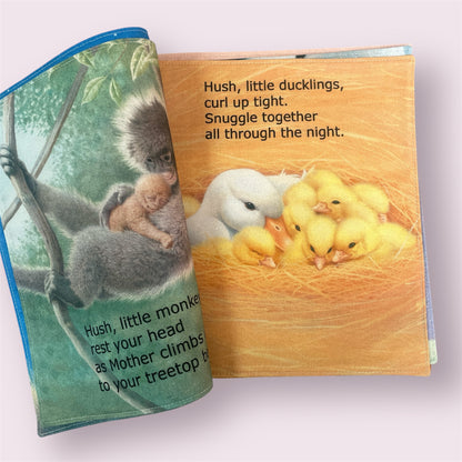Fabric book 'Hush, Little Ones' - Dorothy Smith