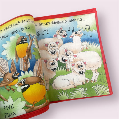 Fabric book 'Learn to Count...New Zealand' - Dorothy Smith