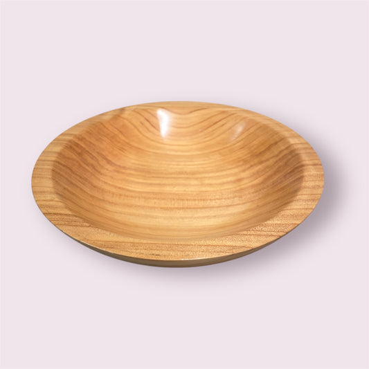 Macrocarpa bowl - Ruth Taunt