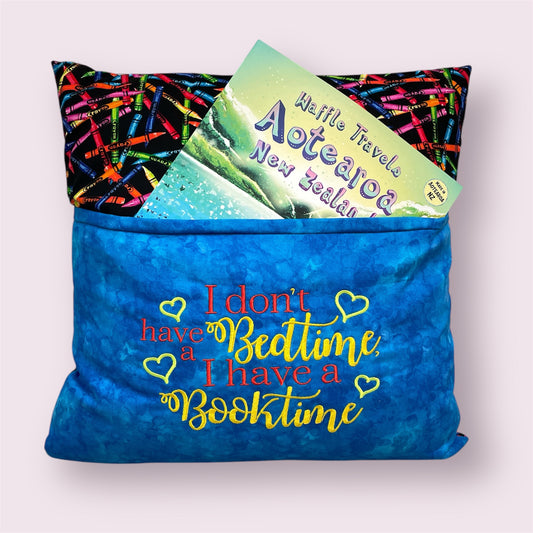 Reading cushion 'Crayon' - Dorothy Smith