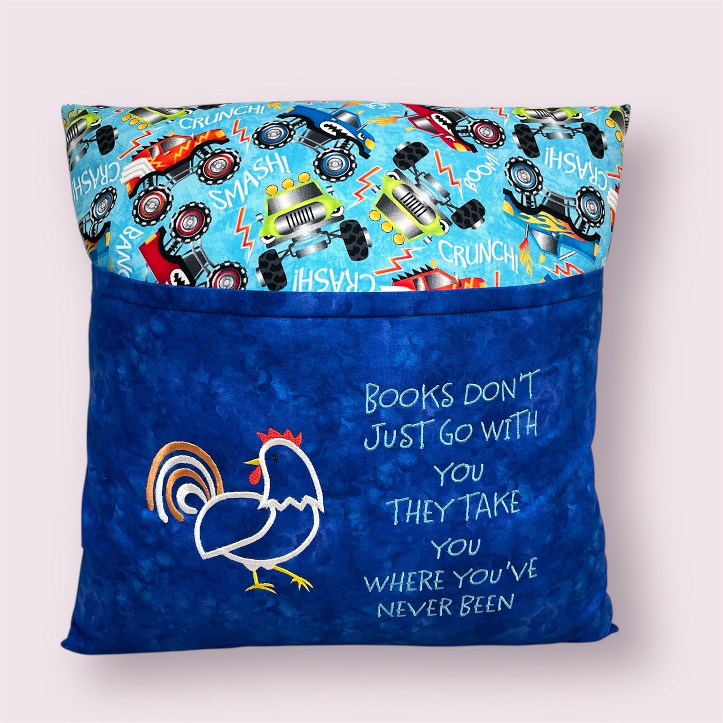 Reading cushion 'Trucks' - Dorothy Smith