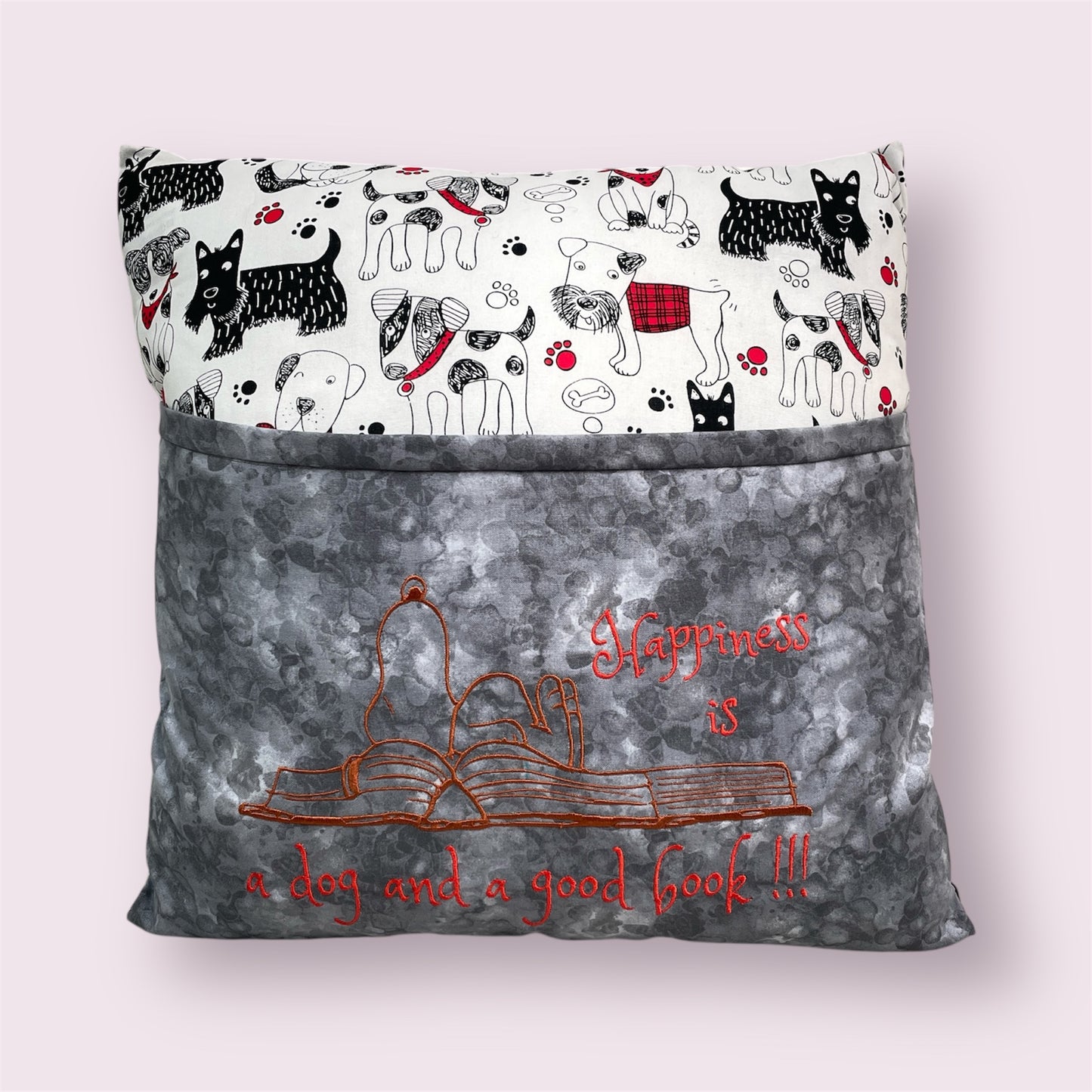 Reading cushion 'Black and white dogs' - Dorothy Smith