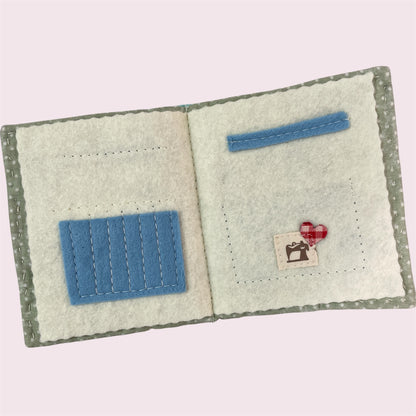 Patchwork needlebook - Janette Jeffares