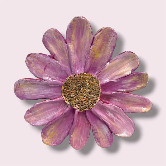 Pink daisy - Robyn Smaller