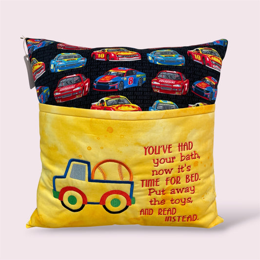 Reading cushion 'Cars' - Dorothy Smith
